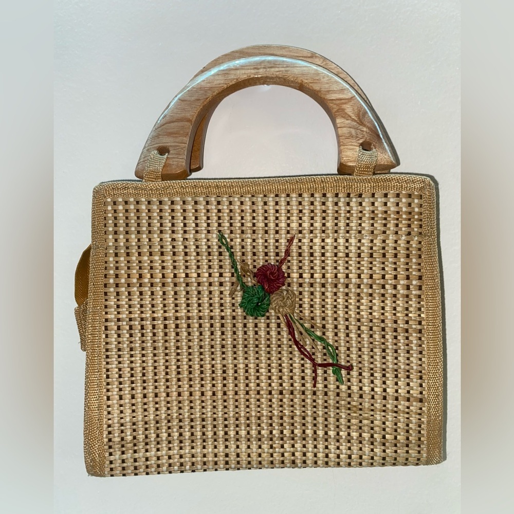Handcrafted Woven Bag with Floral Design Wood Handle